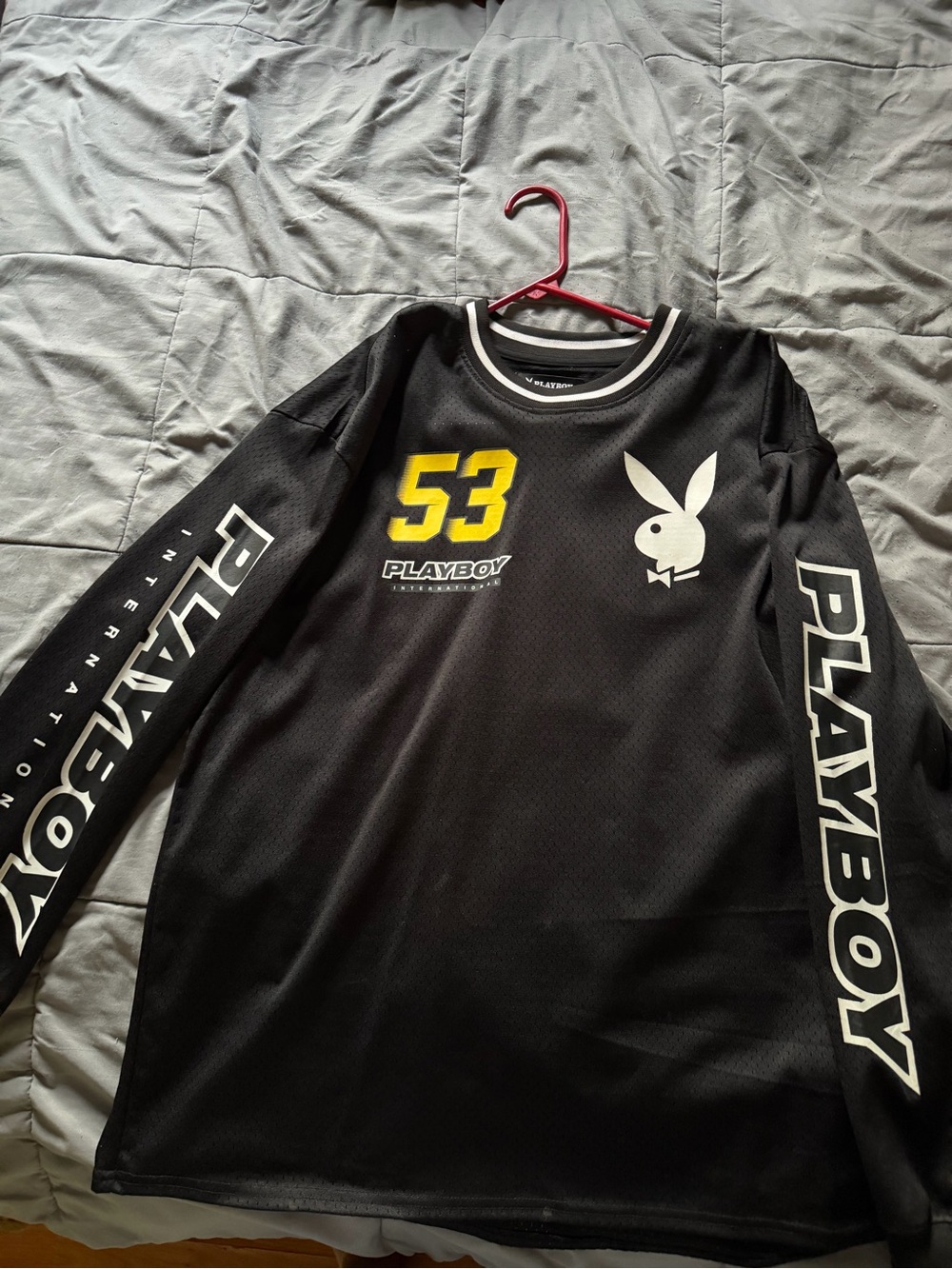 PLAYBOY Black Long-Sleeve Graphic Jersey with Yellow 53